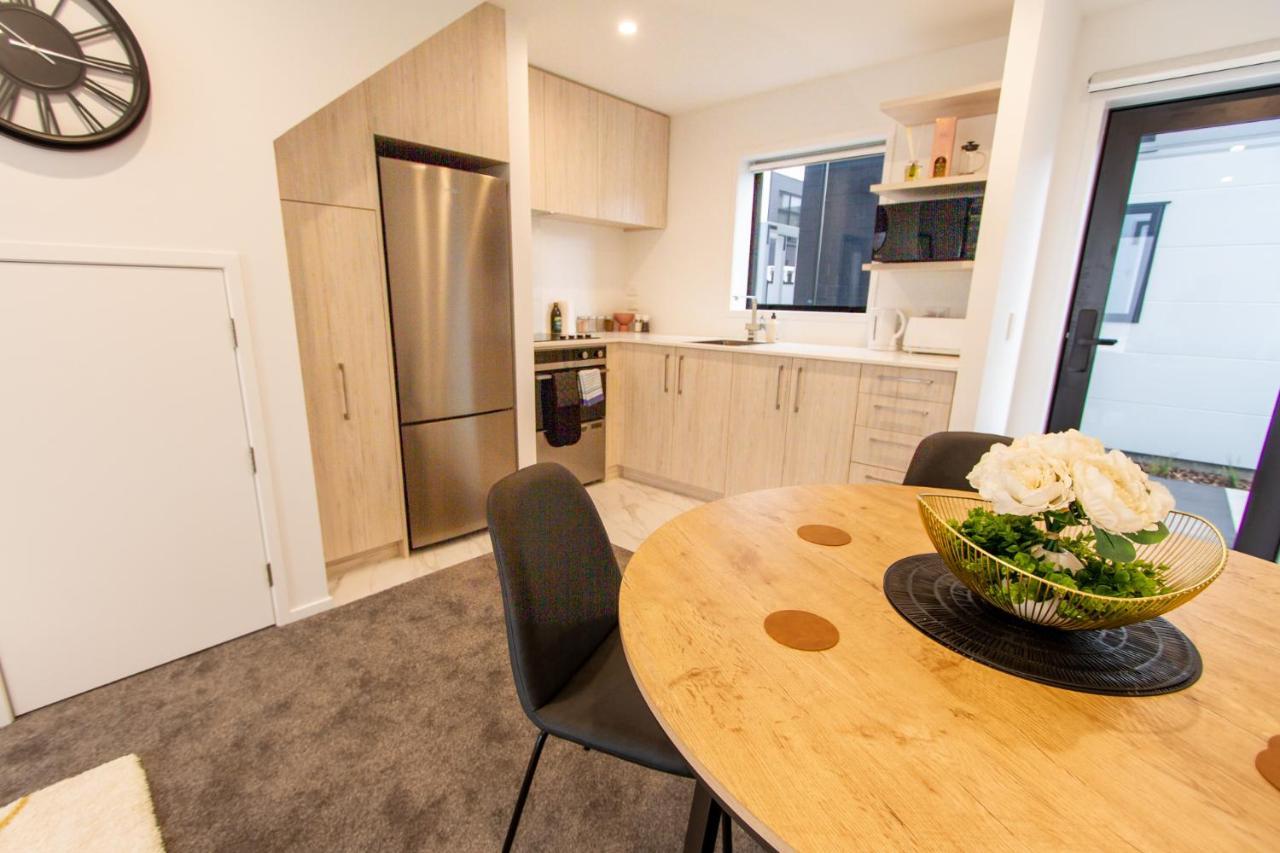 Glamorous 2 Bed Cbd Townhouse W/King Bed كريستتشيرش المظهر الخارجي الصورة